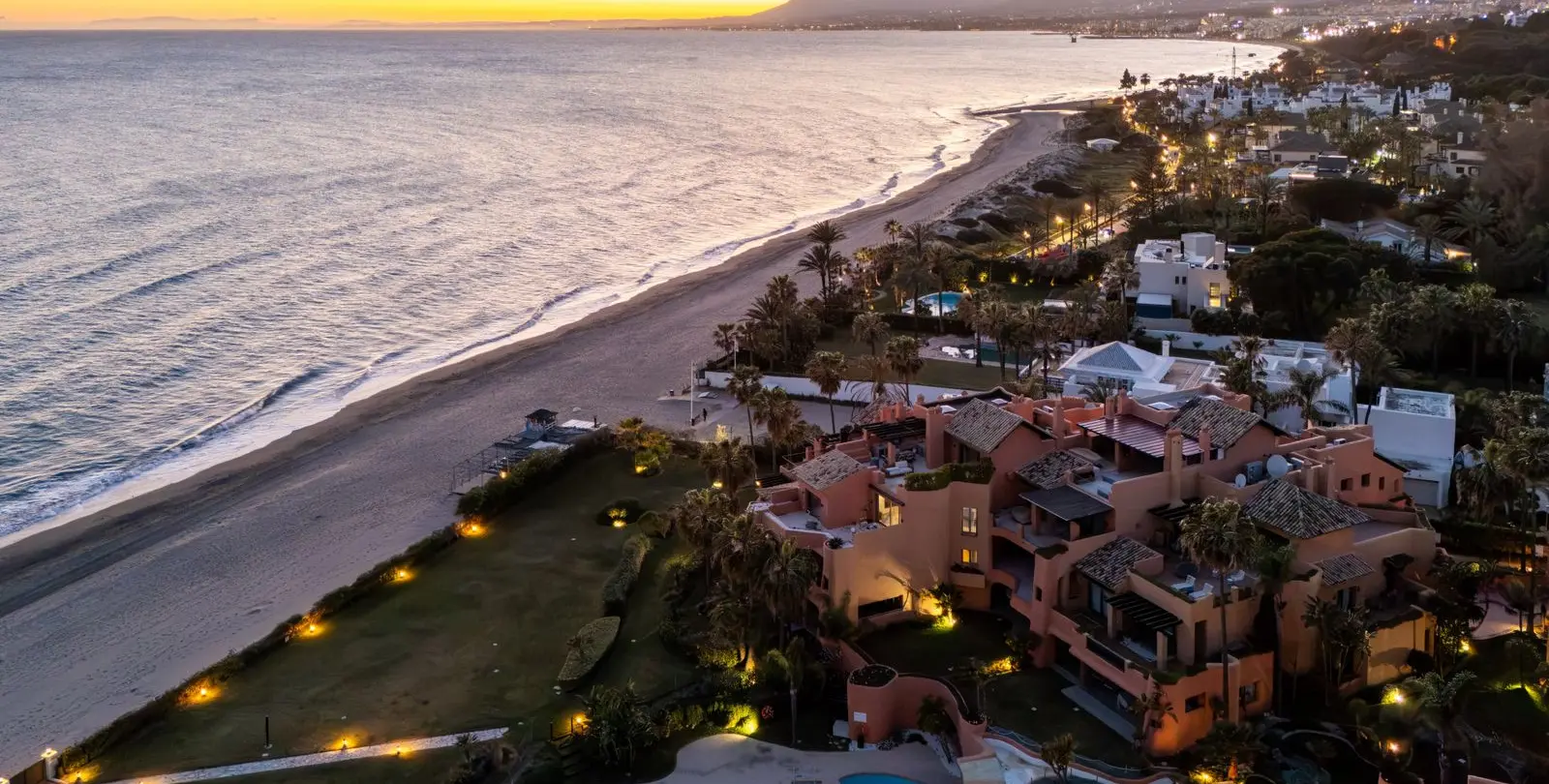 Venta de ático dúplex en Marbella 40