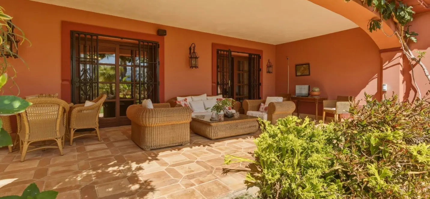 Sale of detached villa in Guadalmina Alta 4