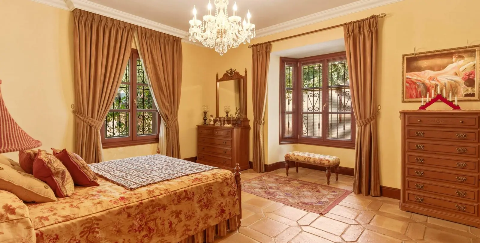 Sale of detached villa in Guadalmina Alta 27