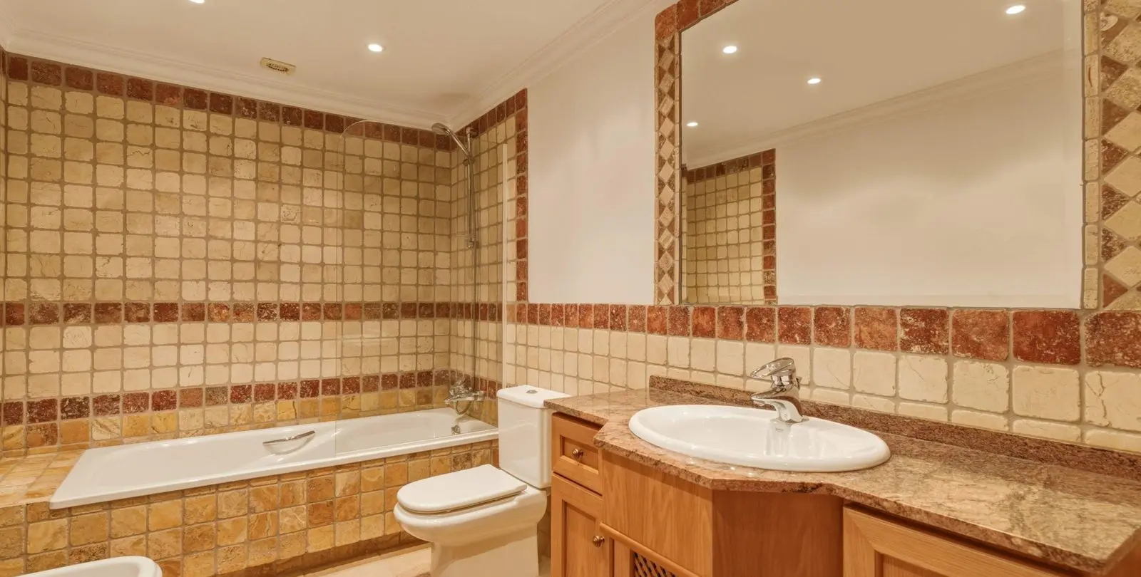 Sale of detached villa in Guadalmina Alta 30