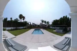 Image 2 thumb