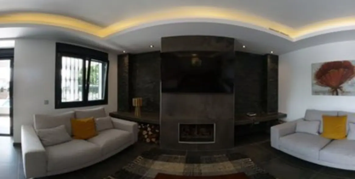 Sale of detached villa in Marbella 3