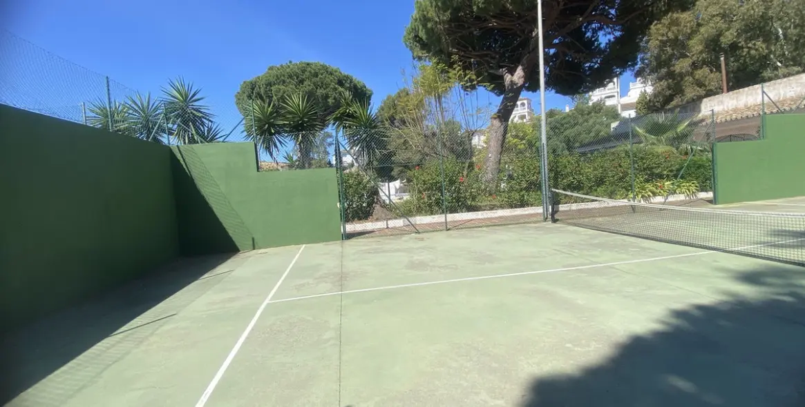 Alquiler a corto plazo de adosado en Elviria 15