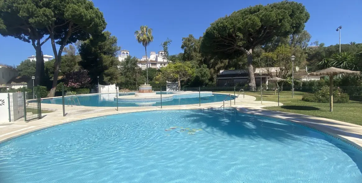 Alquiler a corto plazo de adosado en Elviria 18