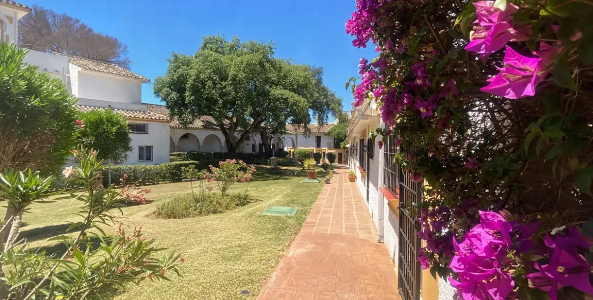Alquiler a corto plazo de adosado en Elviria 23