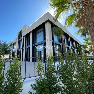 Long-term rent of commercial premises in Nueva Andalucía