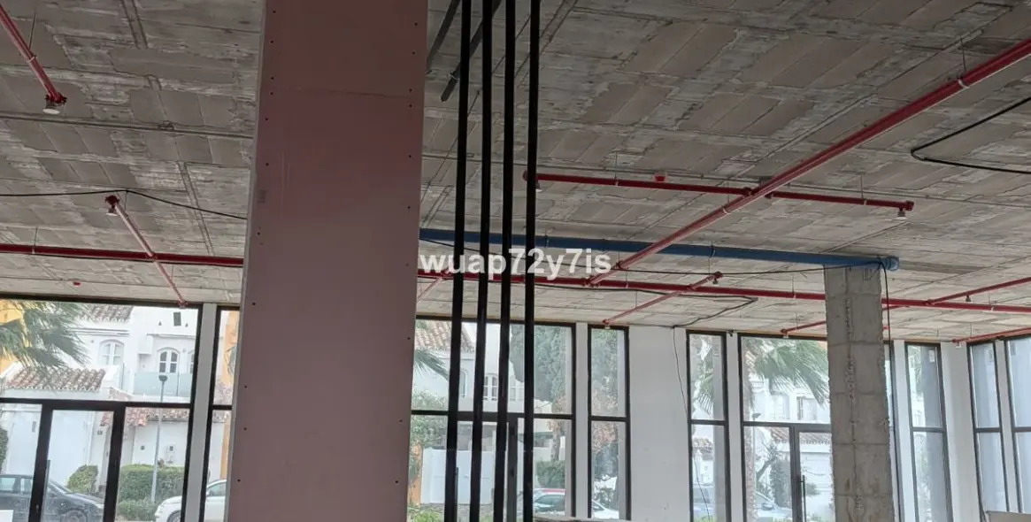 Long-term rent of commercial premises in Nueva Andalucía 90