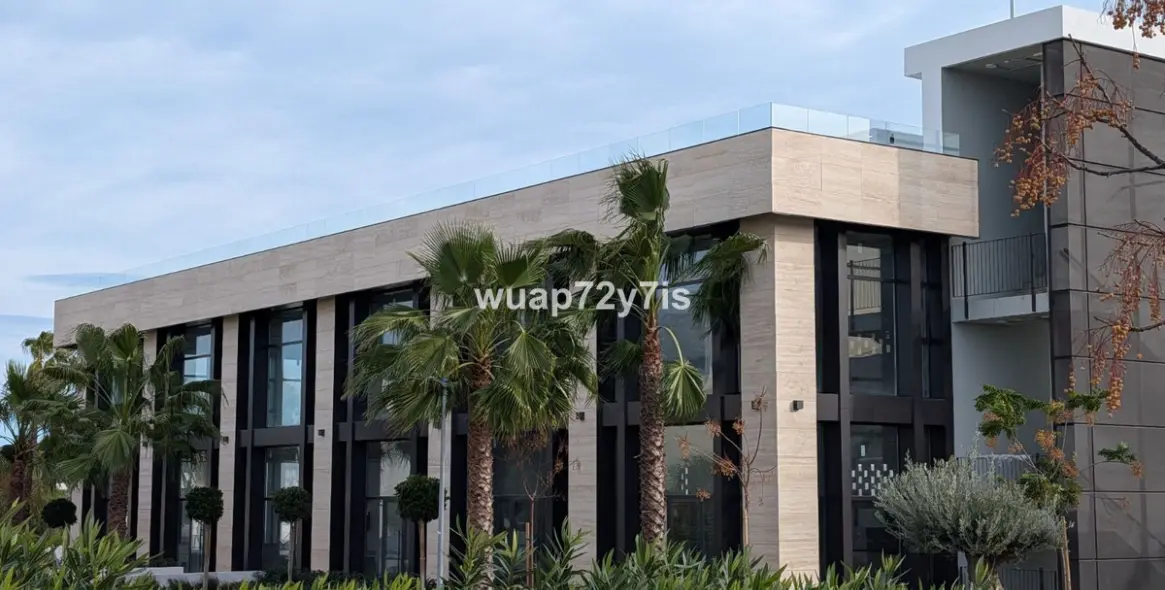 Long-term rent of commercial premises in Nueva Andalucía 94