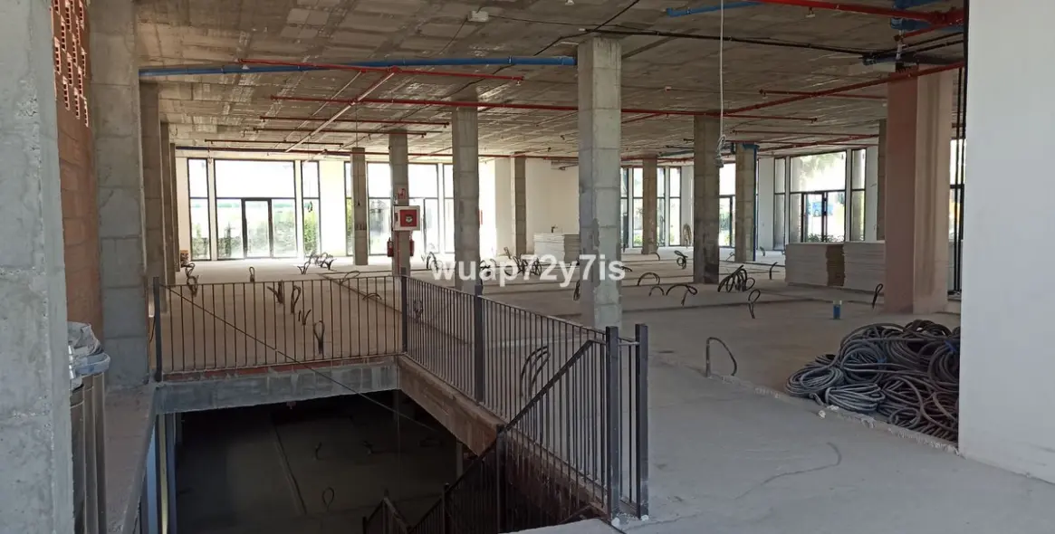 Long-term rent of commercial premises in Nueva Andalucía 127