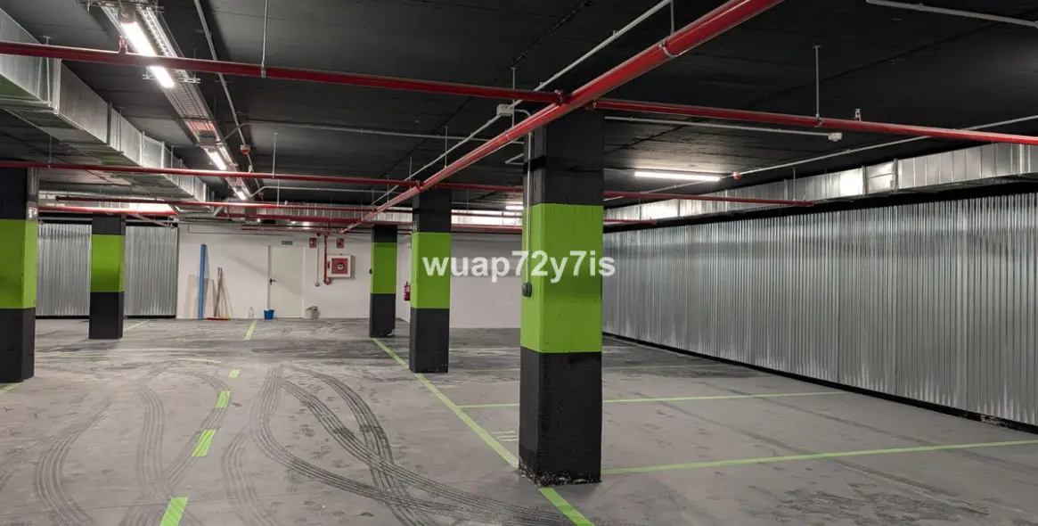 Long-term rent of commercial premises in Nueva Andalucía 140