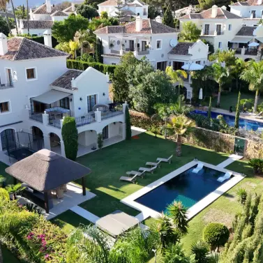 Alquiler a largo plazo de villa independiente en El Paraiso