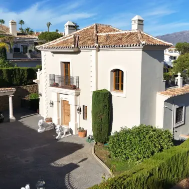 Alquiler a largo plazo de villa independiente en El Paraiso