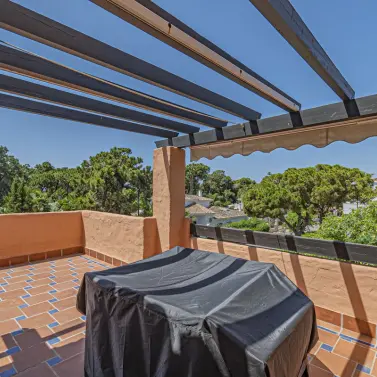 Long-term rent of penthouse in Hacienda del Sol