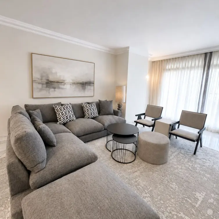 Long-term rent of middle floor apartment in Nueva Andalucía