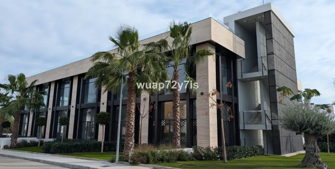Long-term rent of commercial premises in Nueva Andalucía 61