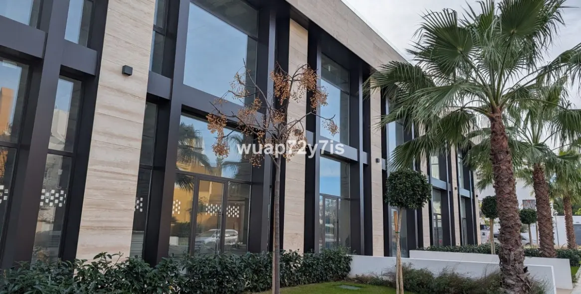 Long-term rent of commercial premises in Nueva Andalucía 73