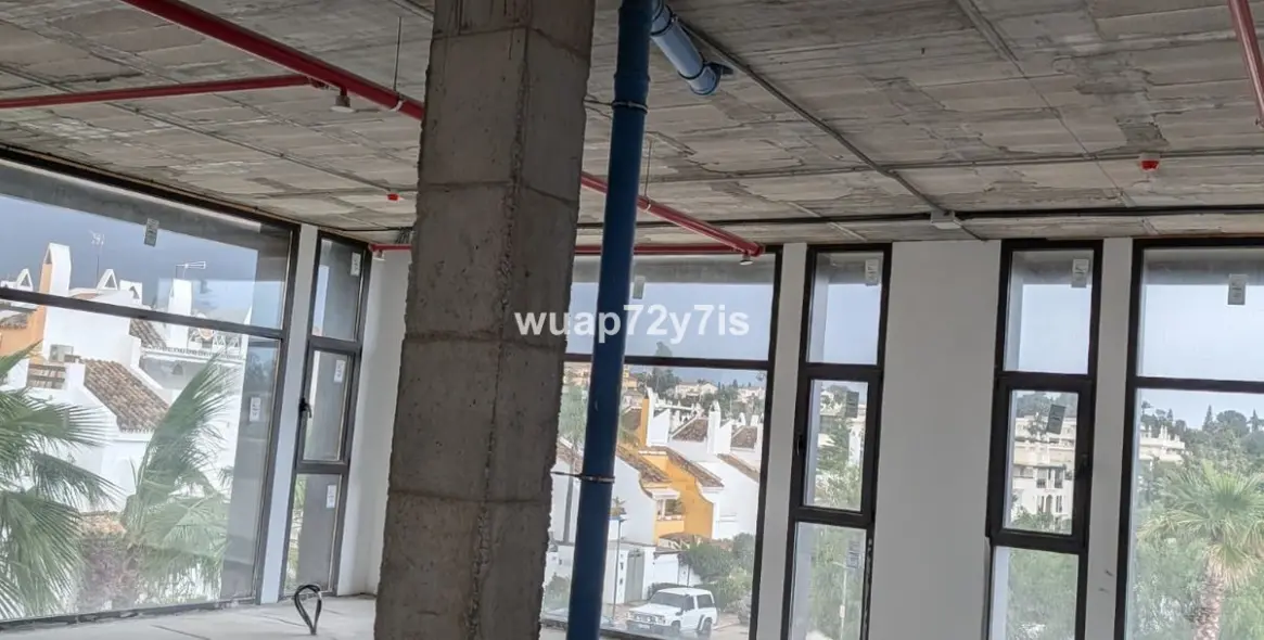 Long-term rent of commercial premises in Nueva Andalucía 101
