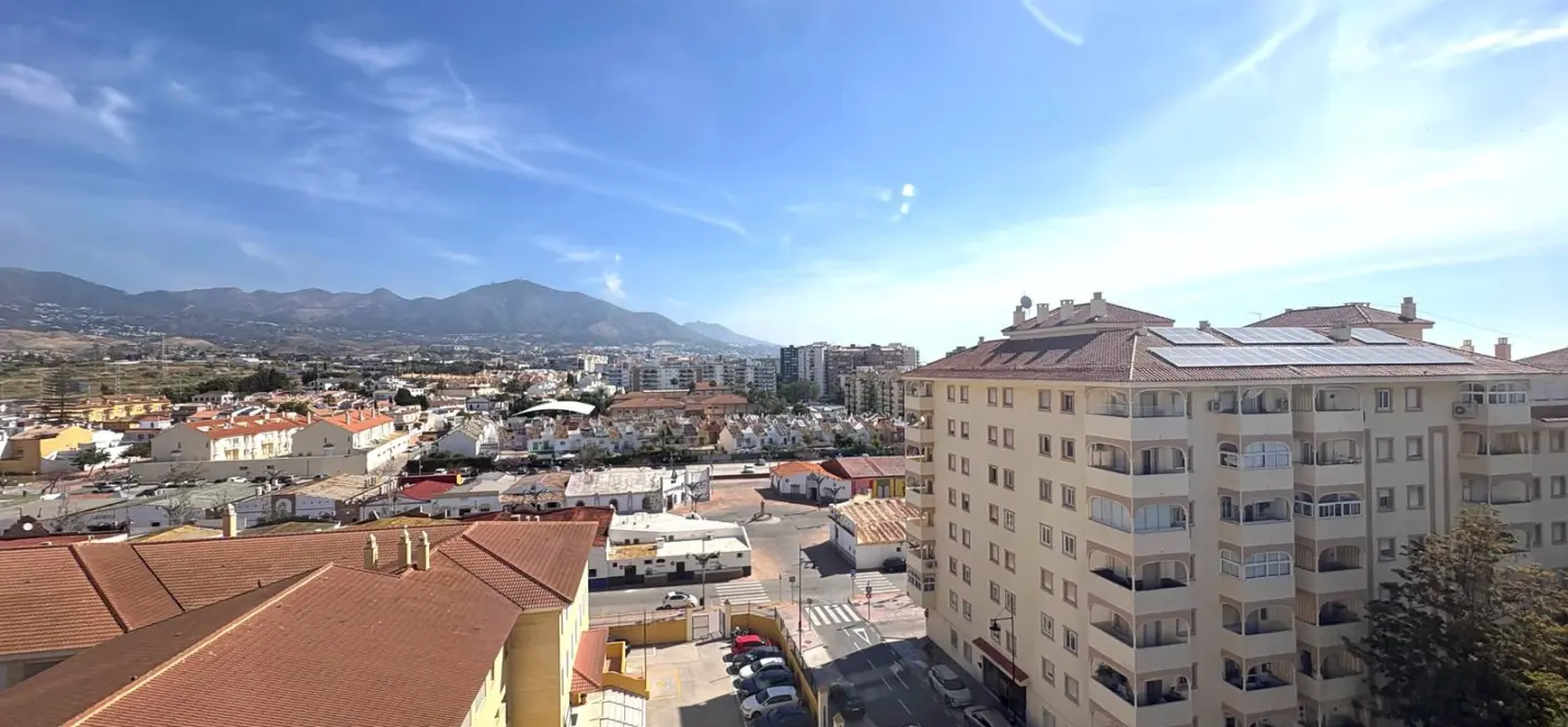 Sale of penthouse in Fuengirola 0