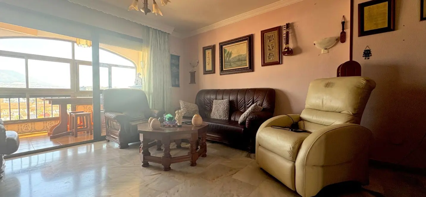Sale of penthouse in Fuengirola 3