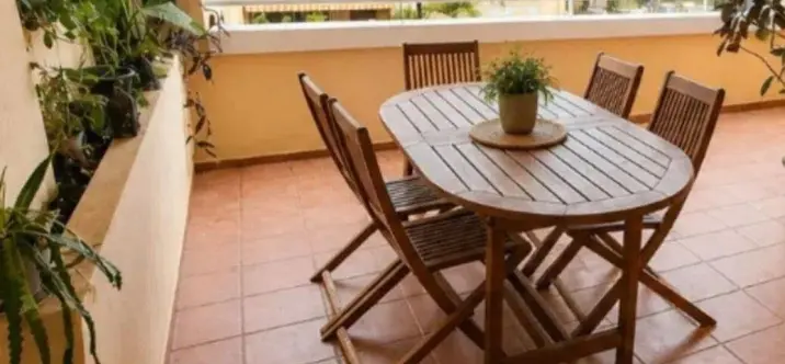 Venta de apartamento en planta media en San Pedro de Alcántara 2