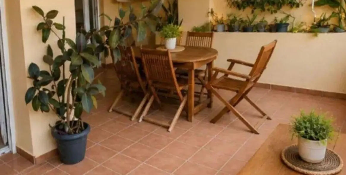 Venta de apartamento en planta media en San Pedro de Alcántara 4