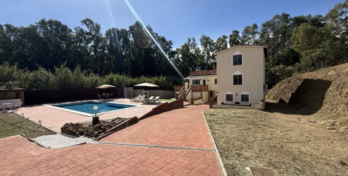Venta de finca - cortijo en La Cala de Mijas 1