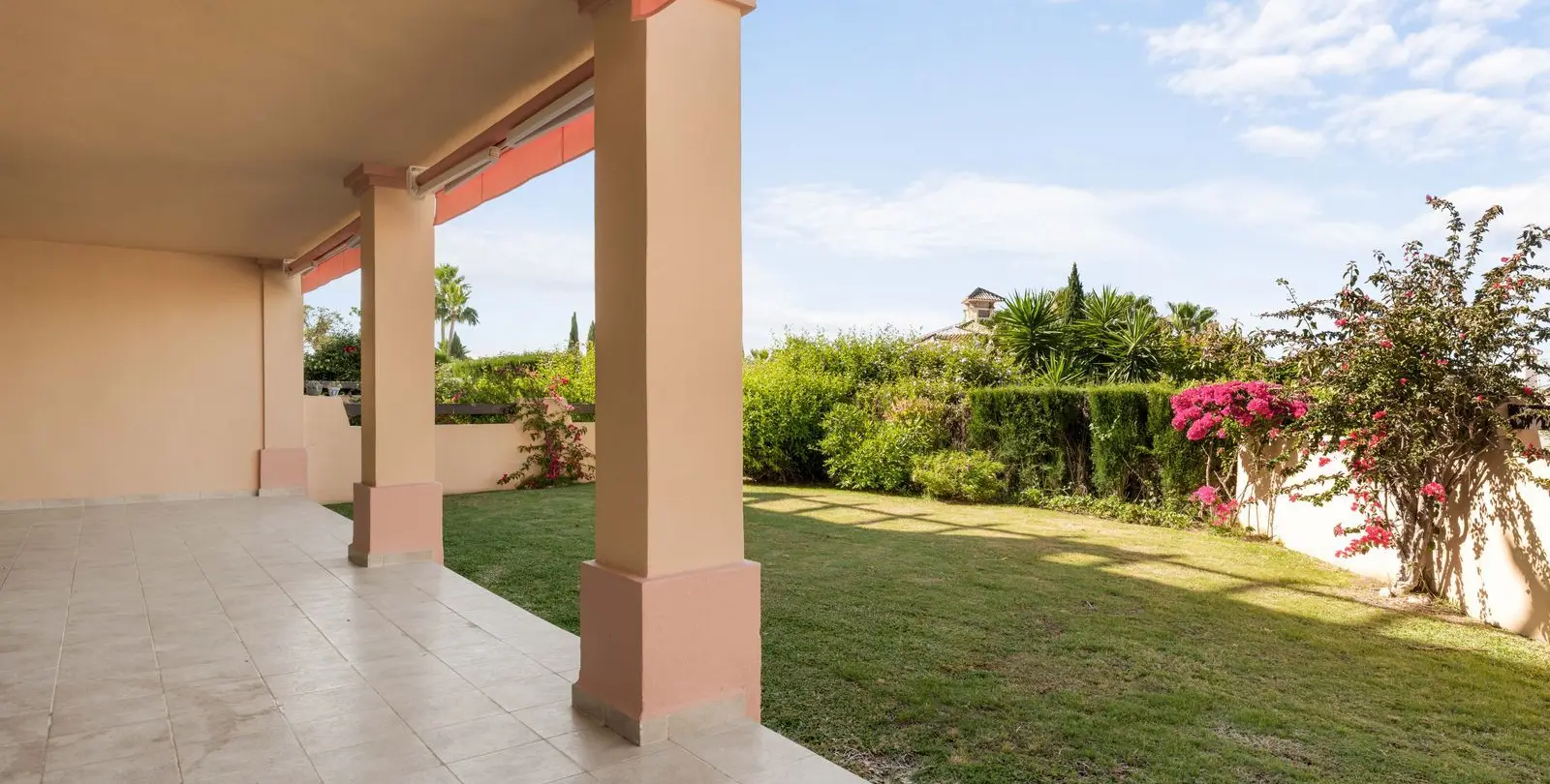 Sale of ground floor apartment in Los Flamingos 3