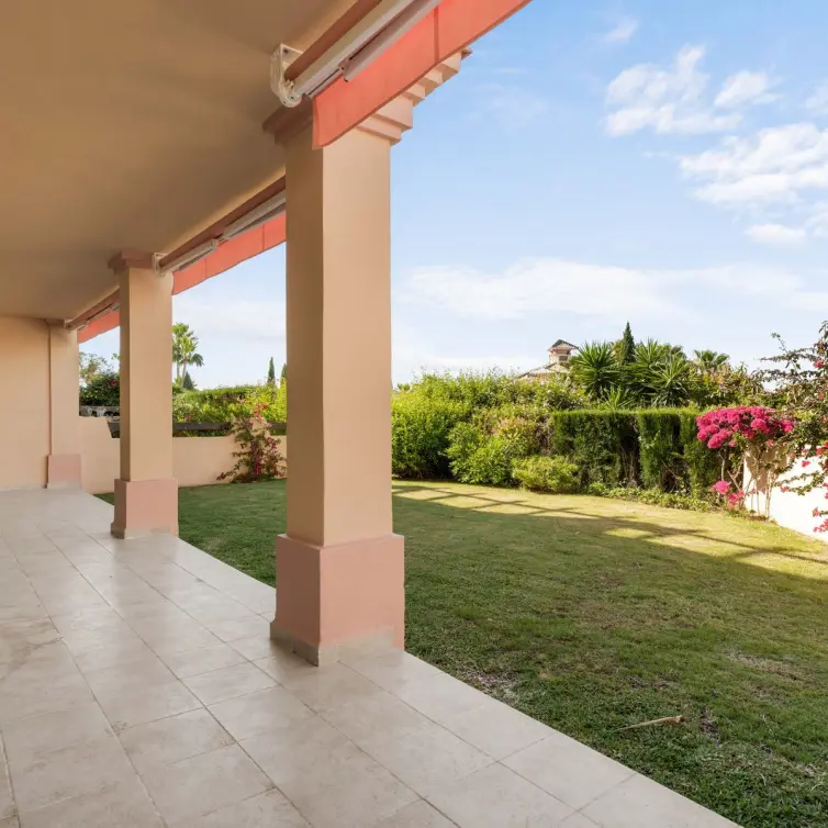Venta de apartamento en planta baja en Los Flamingos