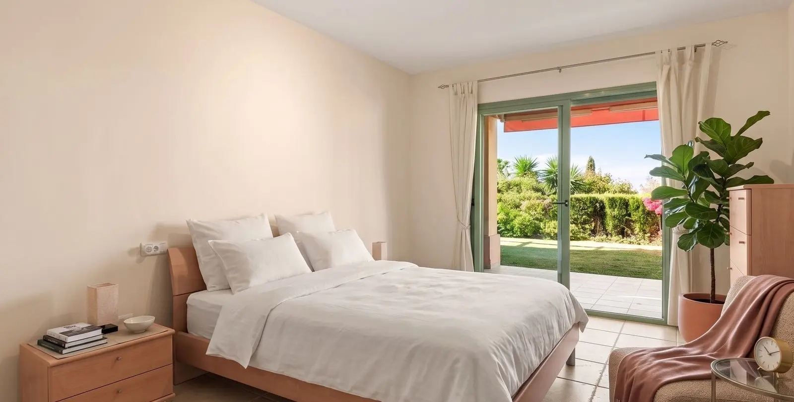 Sale of ground floor apartment in Los Flamingos 9