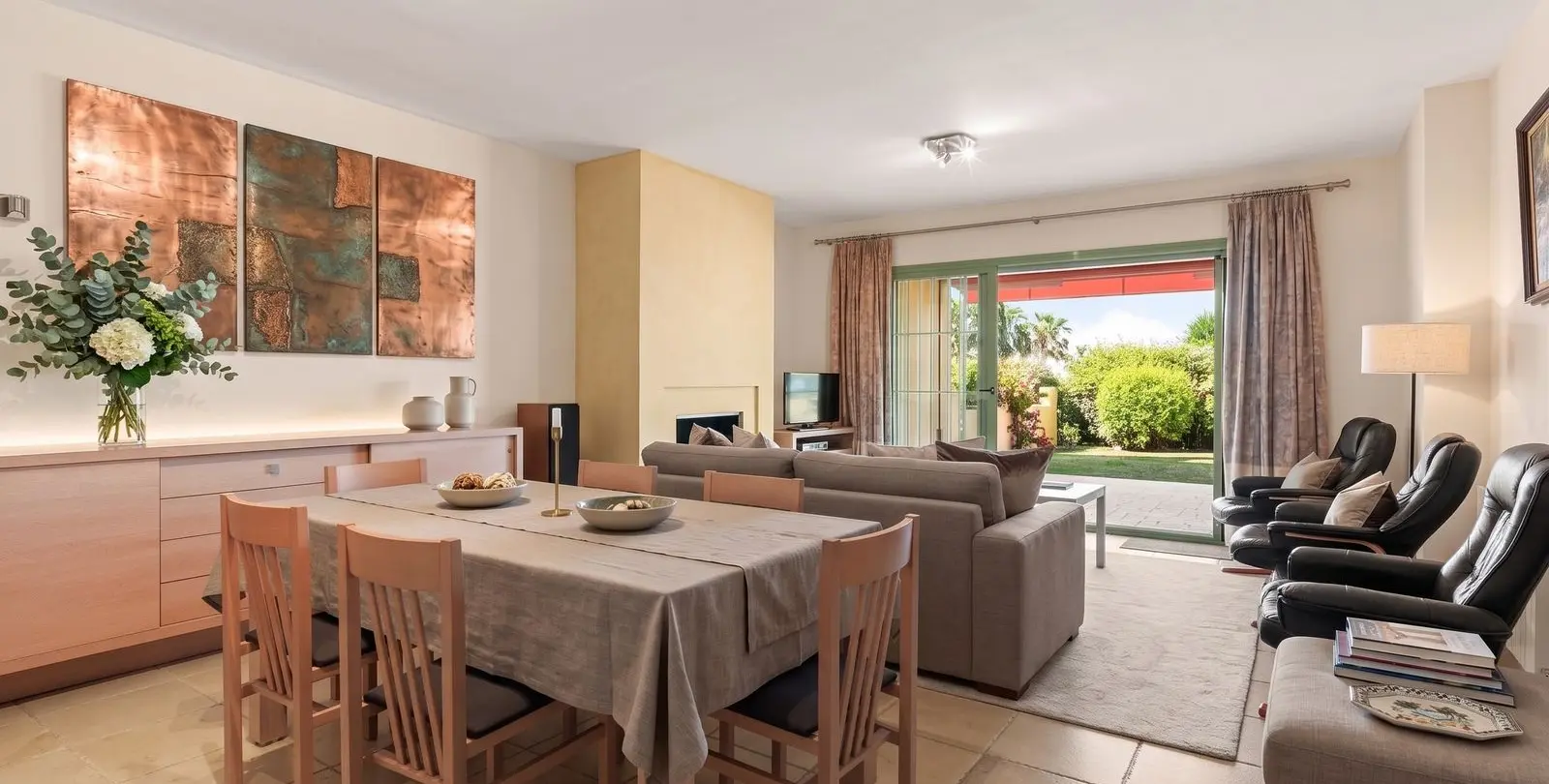 Sale of ground floor apartment in Los Flamingos 4