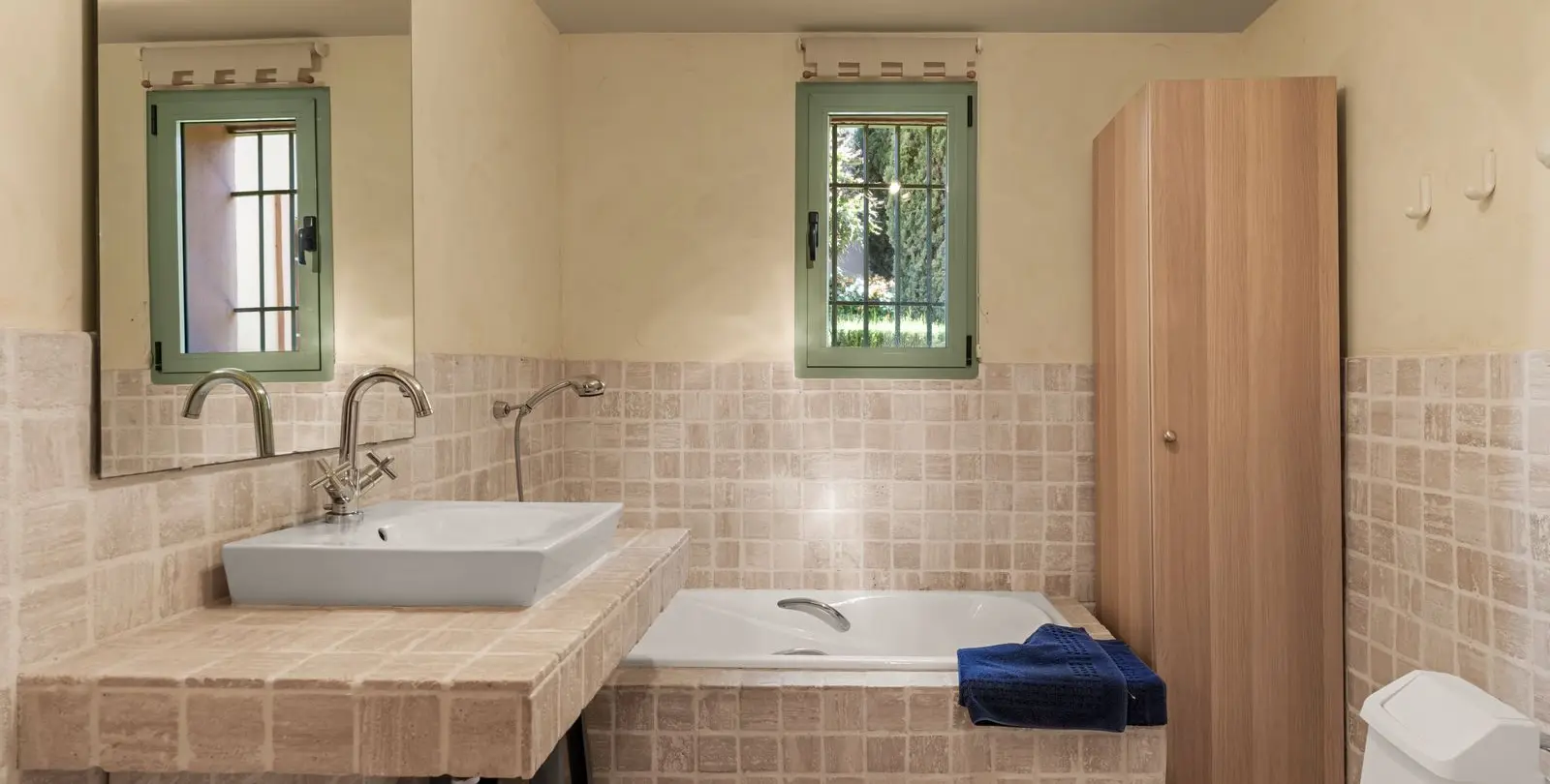 Sale of ground floor apartment in Los Flamingos 12