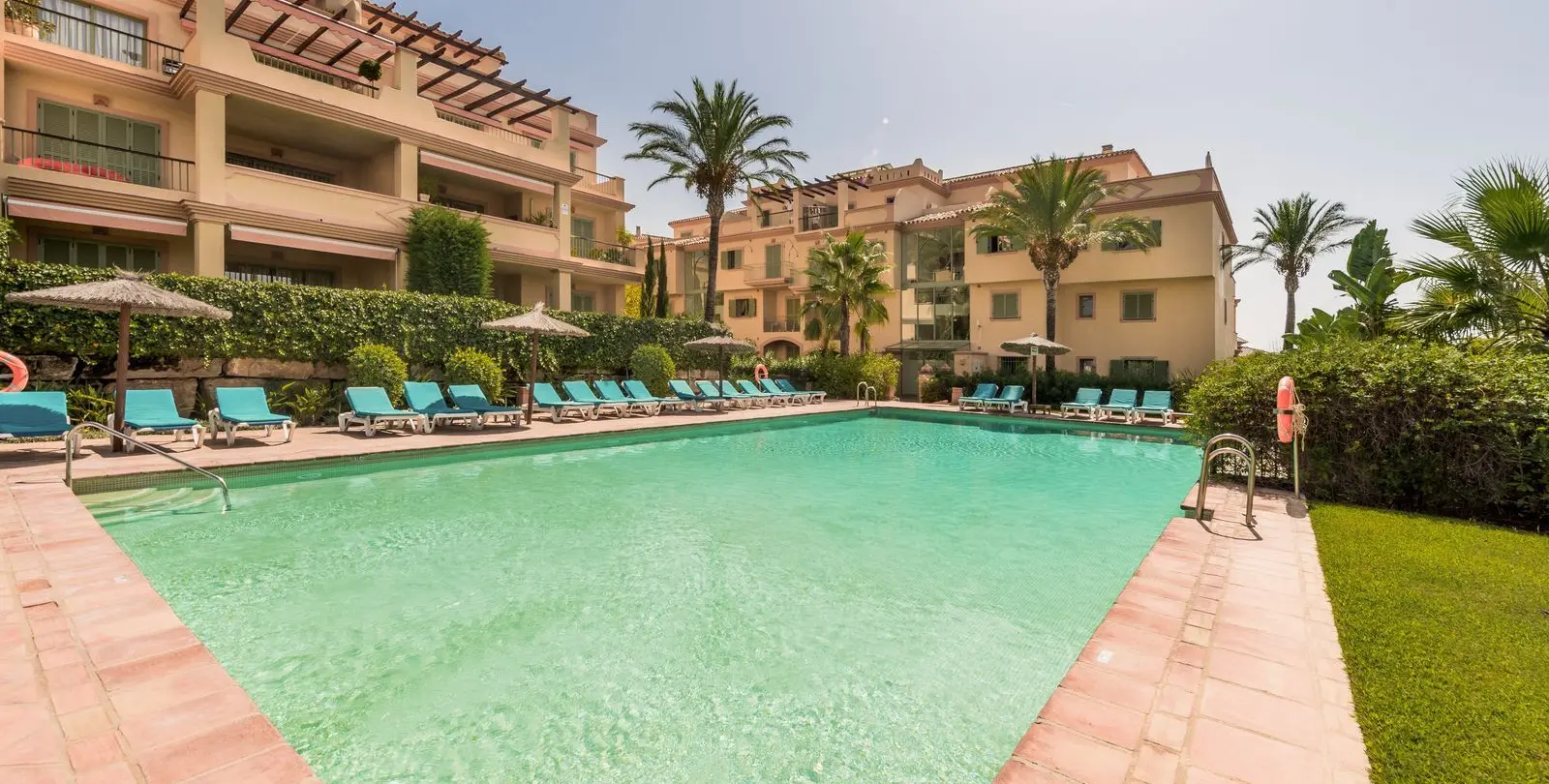 Sale of ground floor apartment in Los Flamingos 17