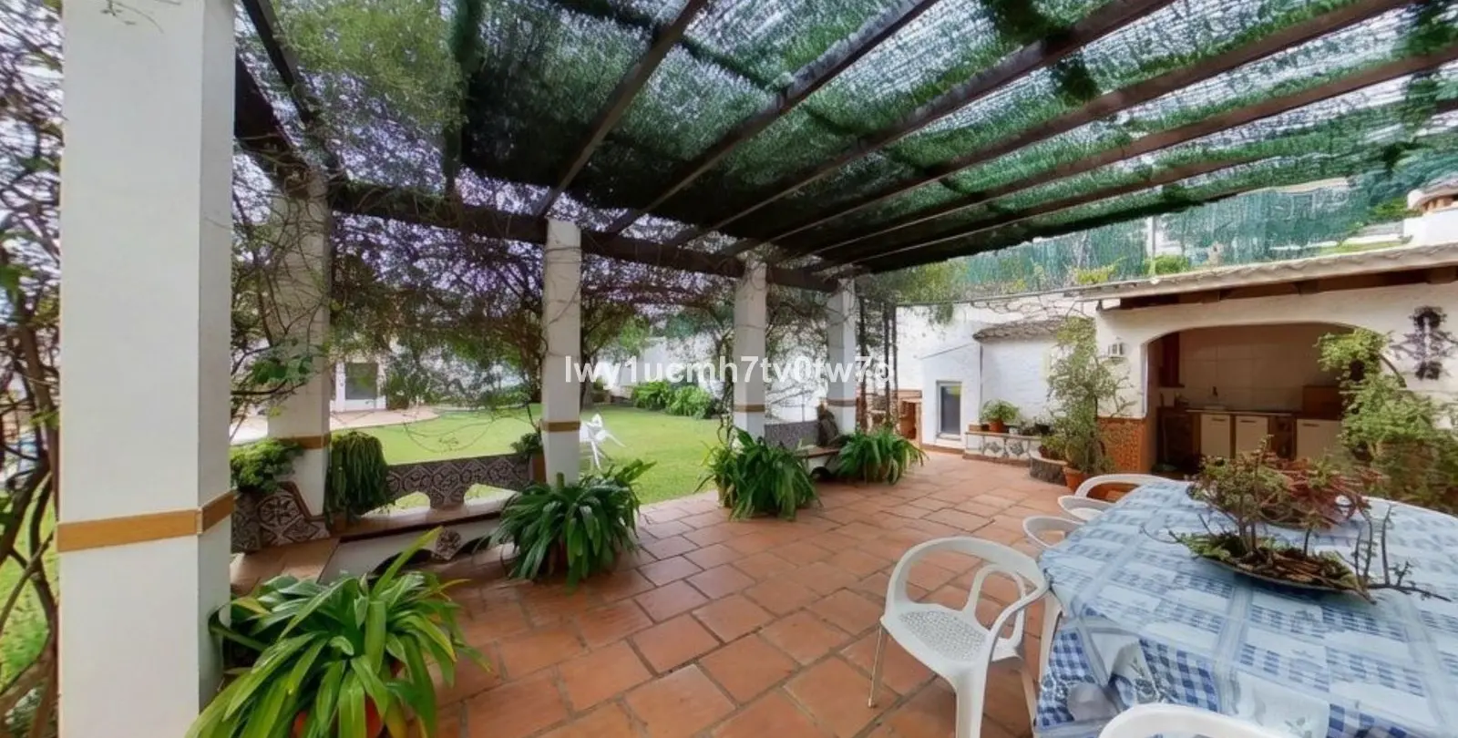 Sale of detached villa in Churriana 11