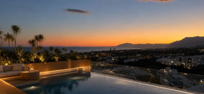 Venta de ático dúplex en Marbella 0
