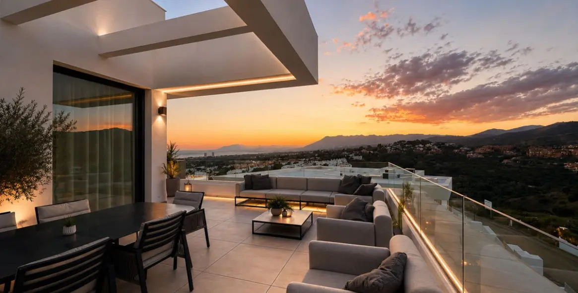 Venta de ático dúplex en Marbella 2