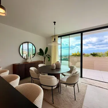 Venta de ático dúplex en Marbella