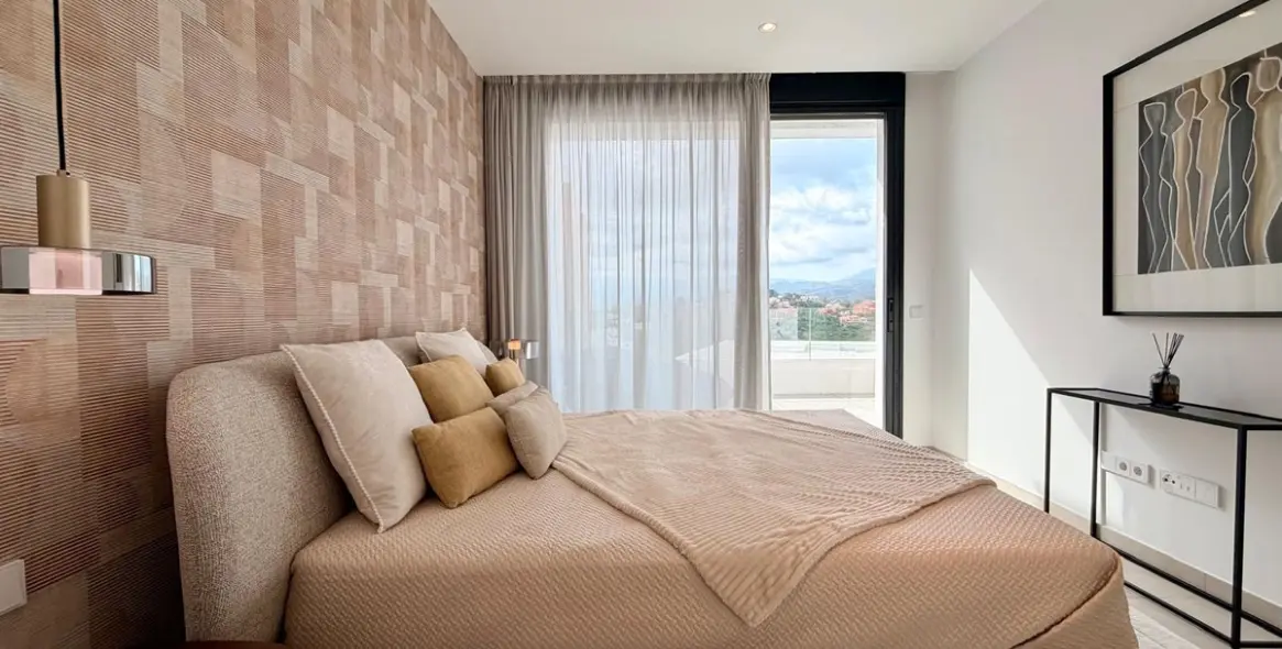Venta de ático dúplex en Marbella 11