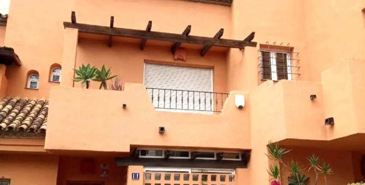 Venta de casa pareada en The Golden Mile 3