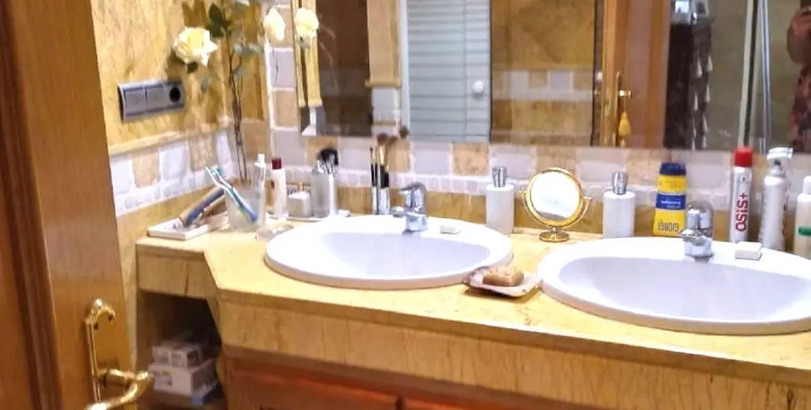 Venta de casa pareada en The Golden Mile 10