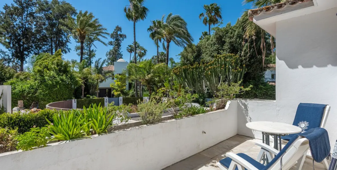 Venta de villa independiente en Nueva Andalucía 17