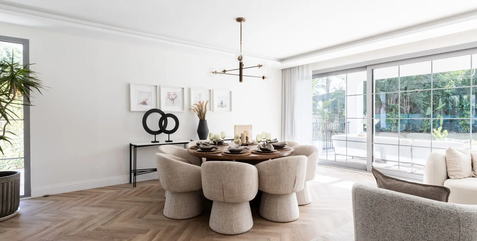 Venta de villa independiente en Los Arqueros 5
