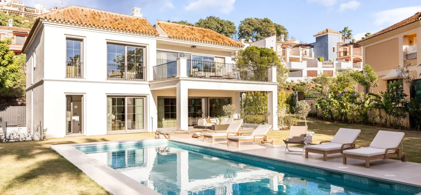 Sale of detached villa in Los Arqueros 0