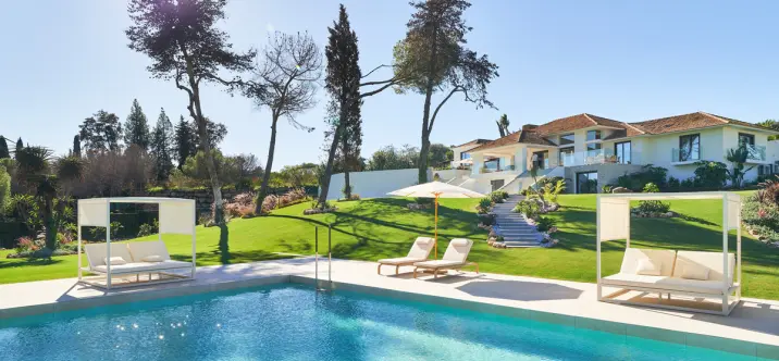 Venta de villa independiente en San Pedro de Alcántara 0