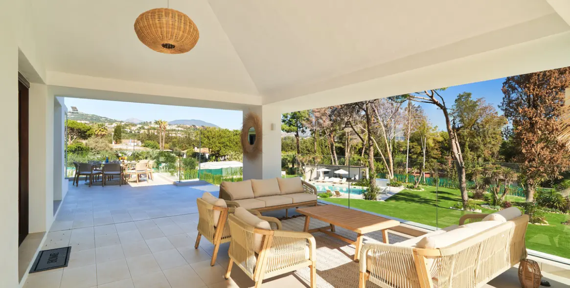 Venta de villa independiente en San Pedro de Alcántara 10