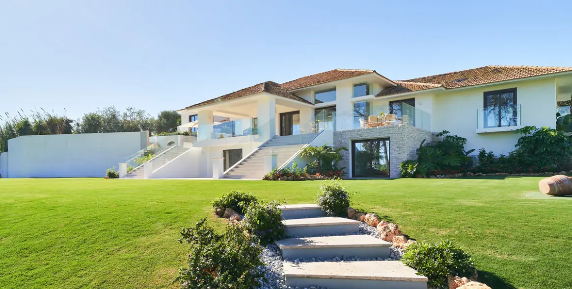 Venta de villa independiente en San Pedro de Alcántara 11