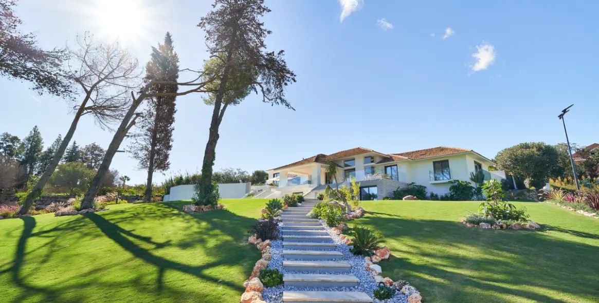Venta de villa independiente en San Pedro de Alcántara 23