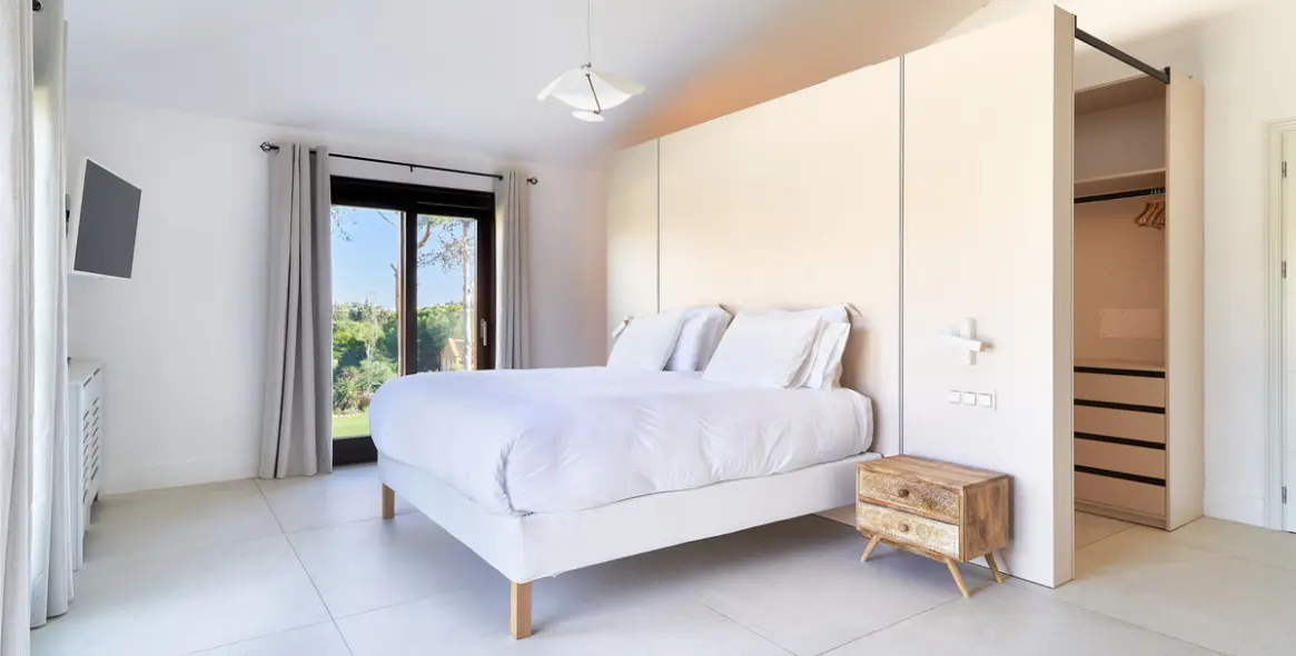 Venta de villa independiente en San Pedro de Alcántara 37