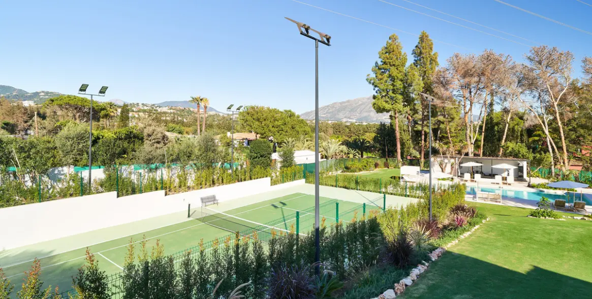 Venta de villa independiente en San Pedro de Alcántara 56