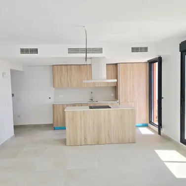 Long-term rent of middle floor apartment in La Cala