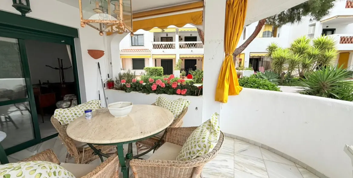Sale of middle floor apartment in Benalmadena 3